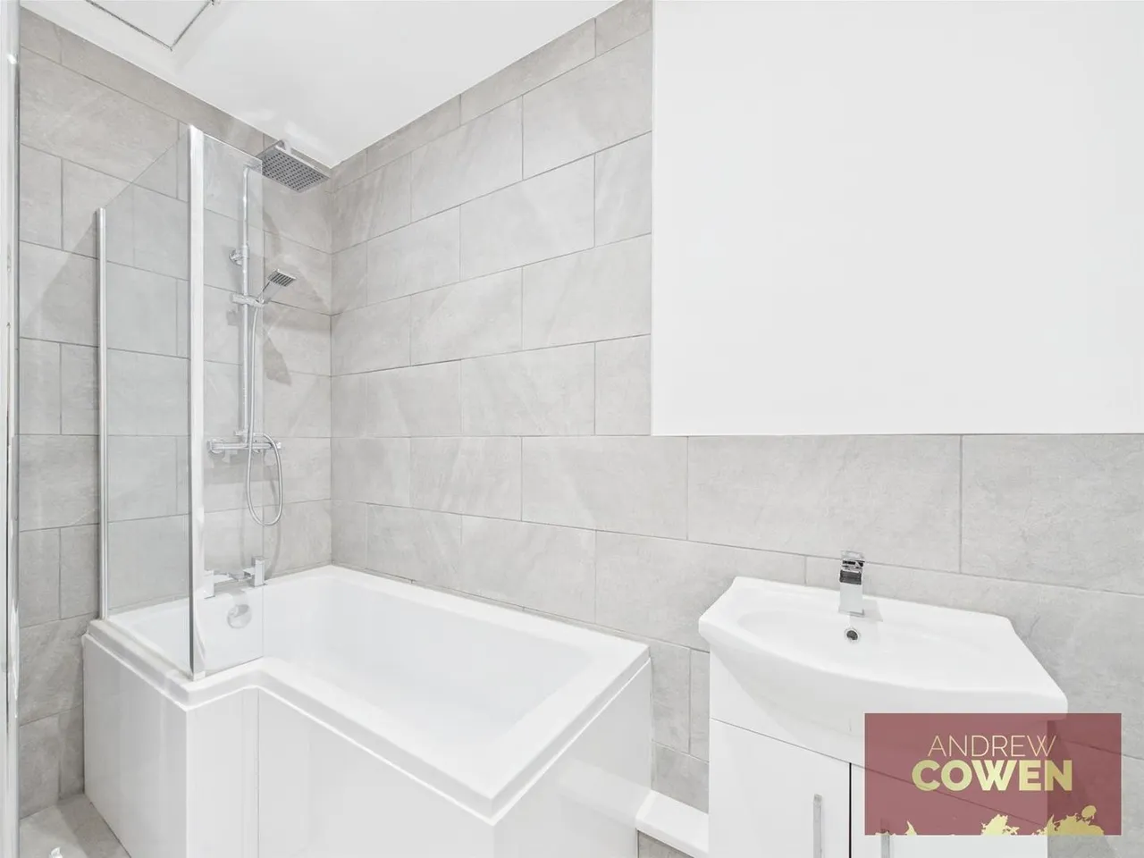 Grosvenor Crescent, Scarborough YO11 2LJ, photo 6