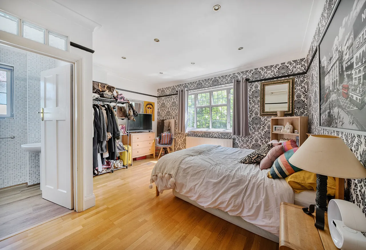 48 Whitgift Avenue, South Croydon, photo 5