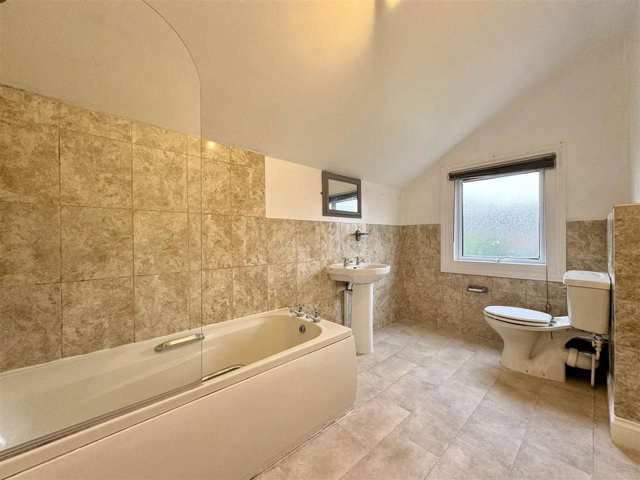 Chandler Road, Bexhill-On-Sea, Sussex, TN39 3QN, photo 12