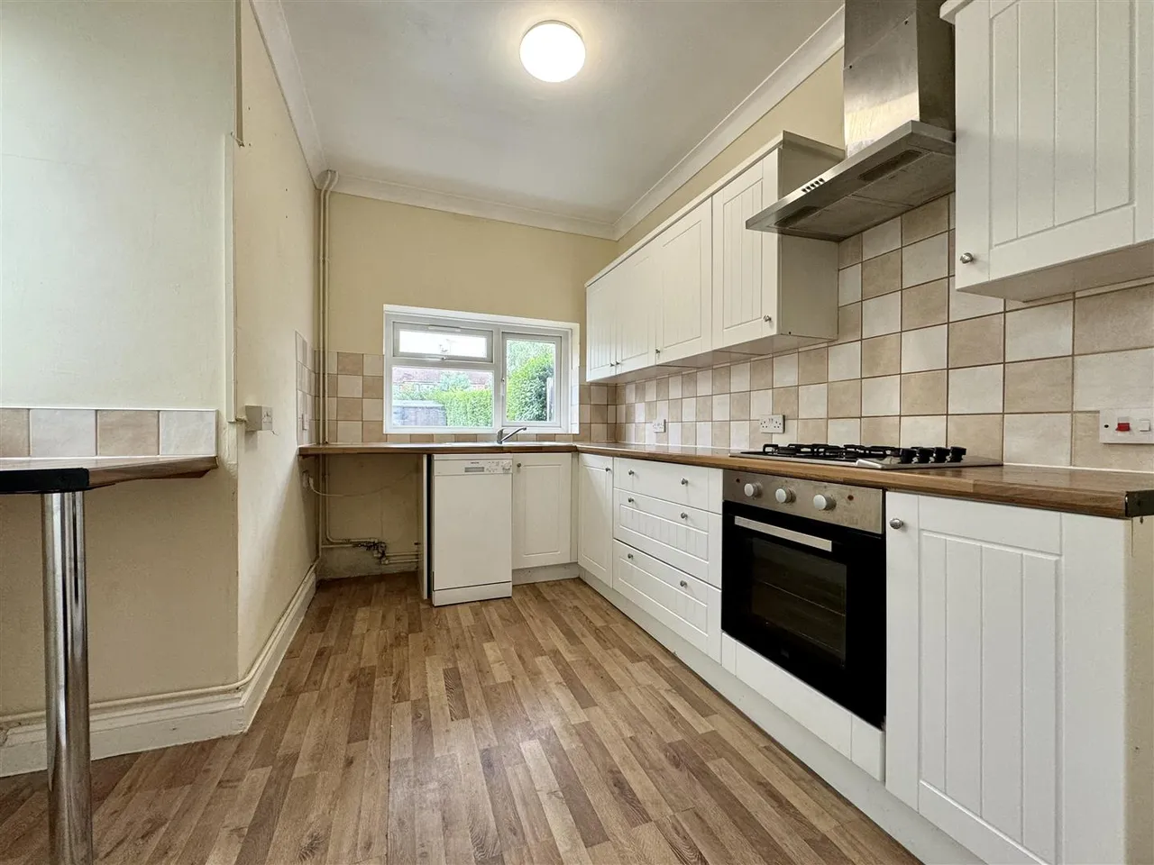 Chandler Road, Bexhill-On-Sea, Sussex, TN39 3QN, photo 3