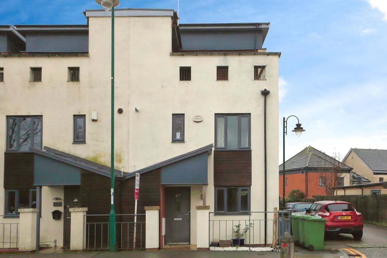 Four Chimneys Crescent, Hampton Vale, Peterborough, photo 5