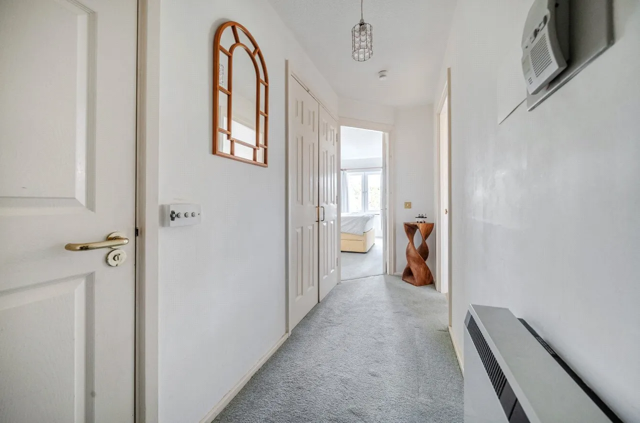 Mount Place, The Mount, GU2, photo 8