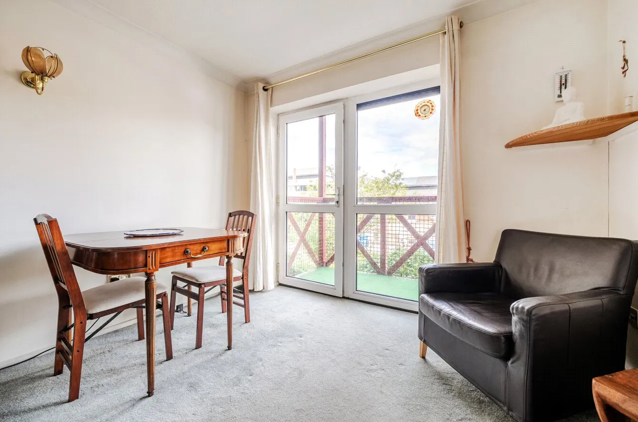 Mount Place, The Mount, GU2, photo 13