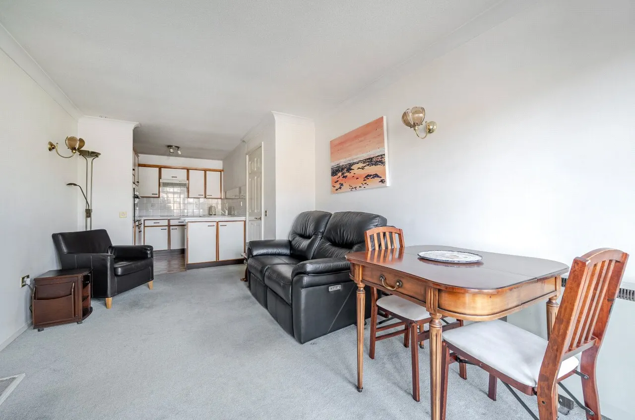Mount Place, The Mount, GU2, photo 12