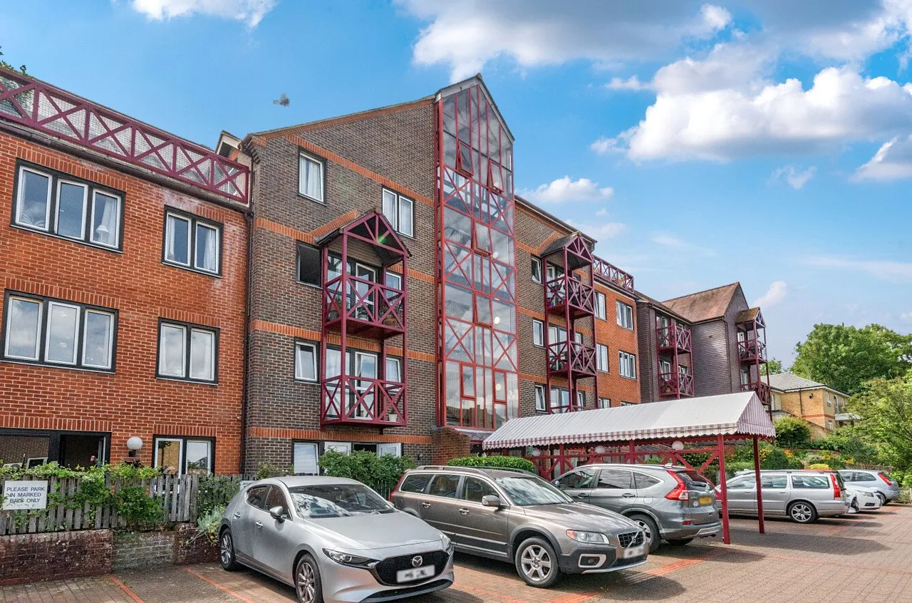 Mount Place, The Mount, GU2, photo 17
