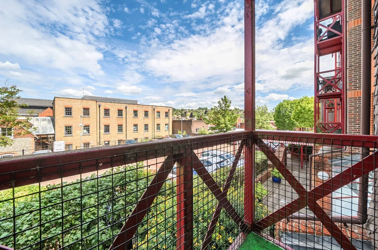 Mount Place, The Mount, GU2, photo 15
