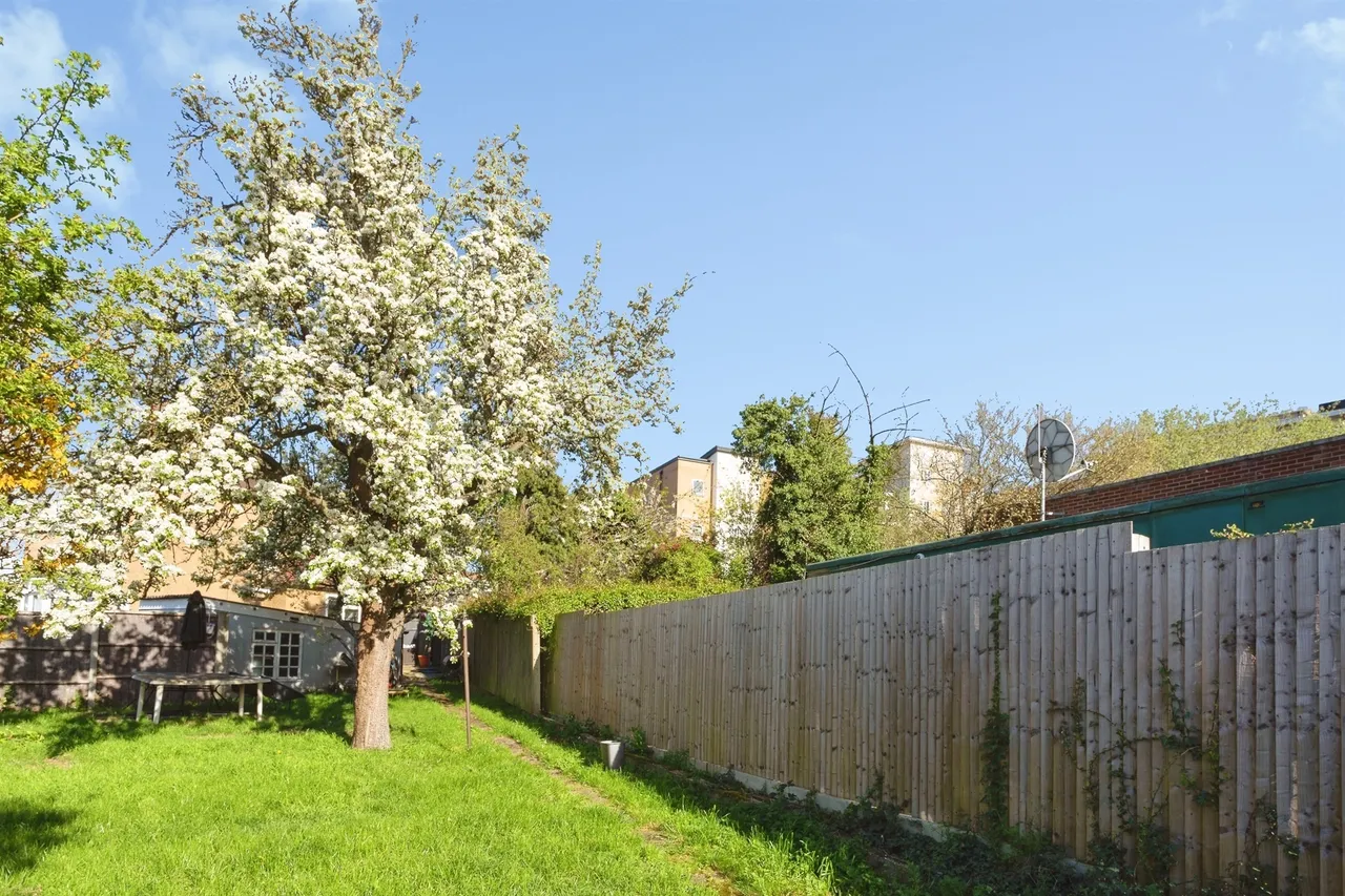 Roxeth Green Avenue, Harrow, HA2, photo 4