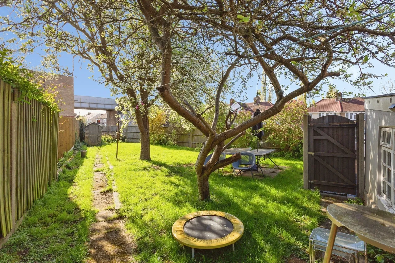 Roxeth Green Avenue, Harrow, HA2, photo 12