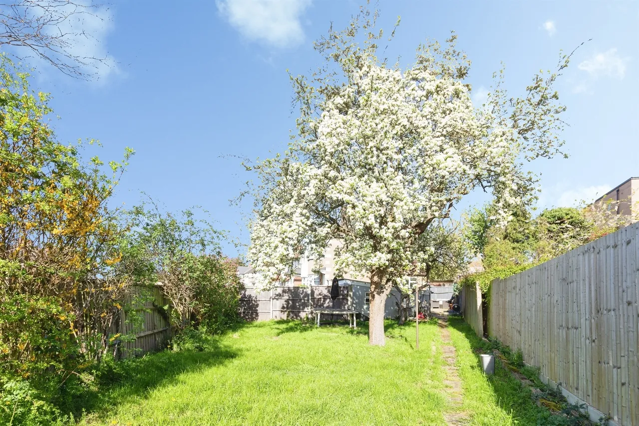 Roxeth Green Avenue, Harrow, HA2, photo 13