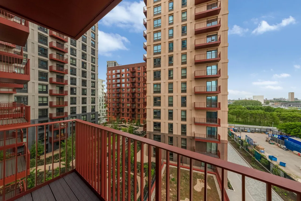 Harbour Walk, SE10, photo 12