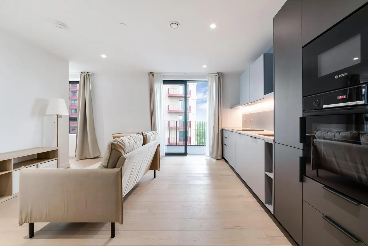 Harbour Walk, SE10, photo 2