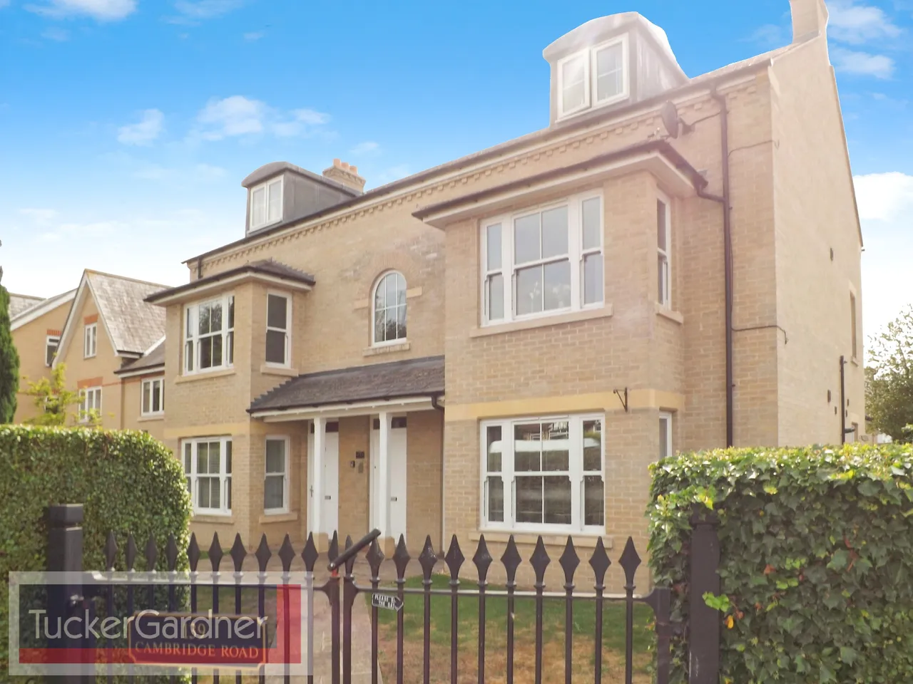 2 bed flat to rent, Cambridge Road, CB22