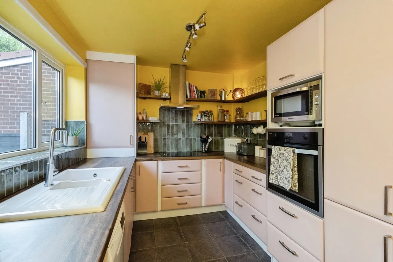 Knutsford Avenue, Stockport, SK4, photo 5