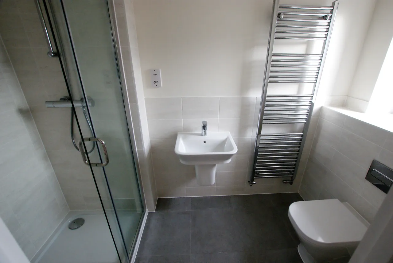 Silver Court, Hartley Wintney, RG27 8FJ, photo 7