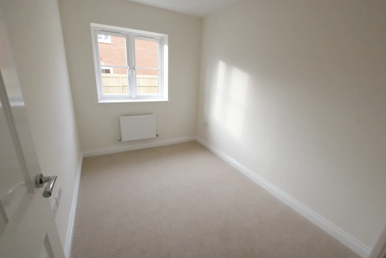 Silver Court, Hartley Wintney, RG27 8FJ, photo 10