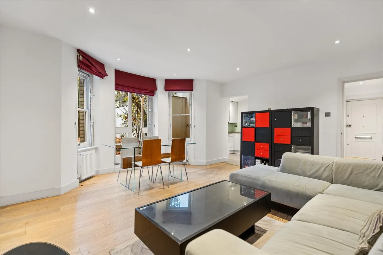 3 bed house for sale — Fellows Road, London NW3 3LH