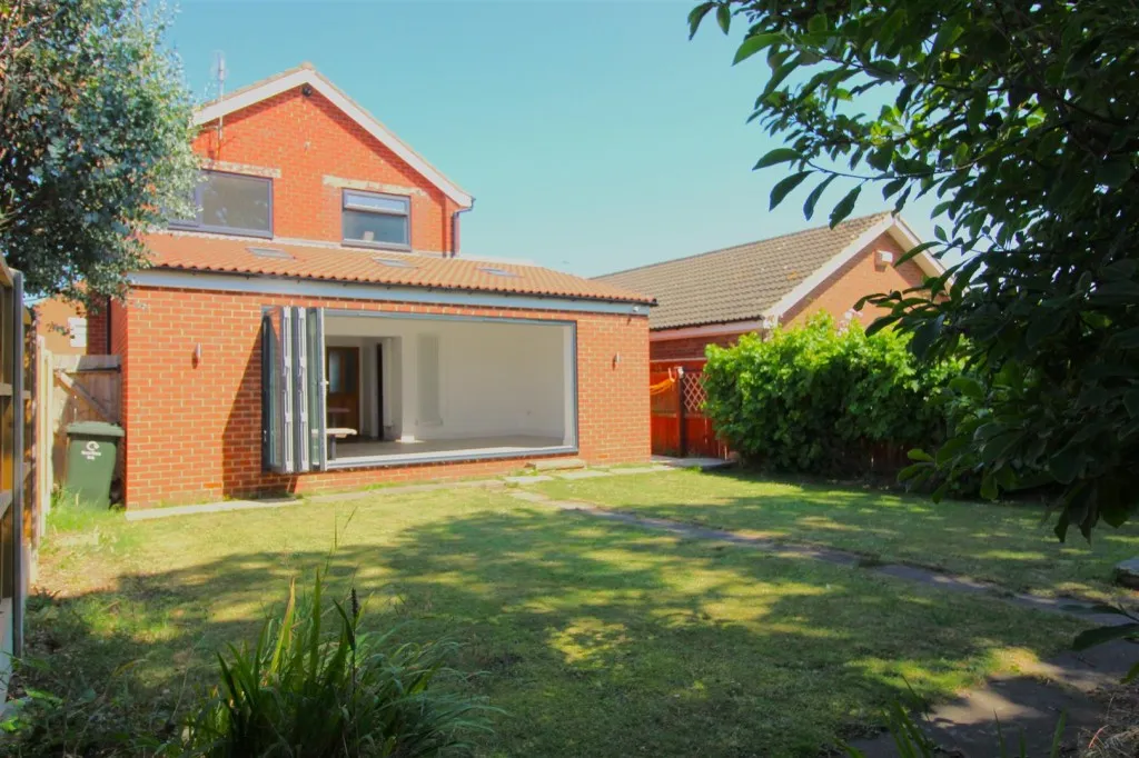 Blenheim Avenue, Marske-By-The-Sea, TS11, photo 26