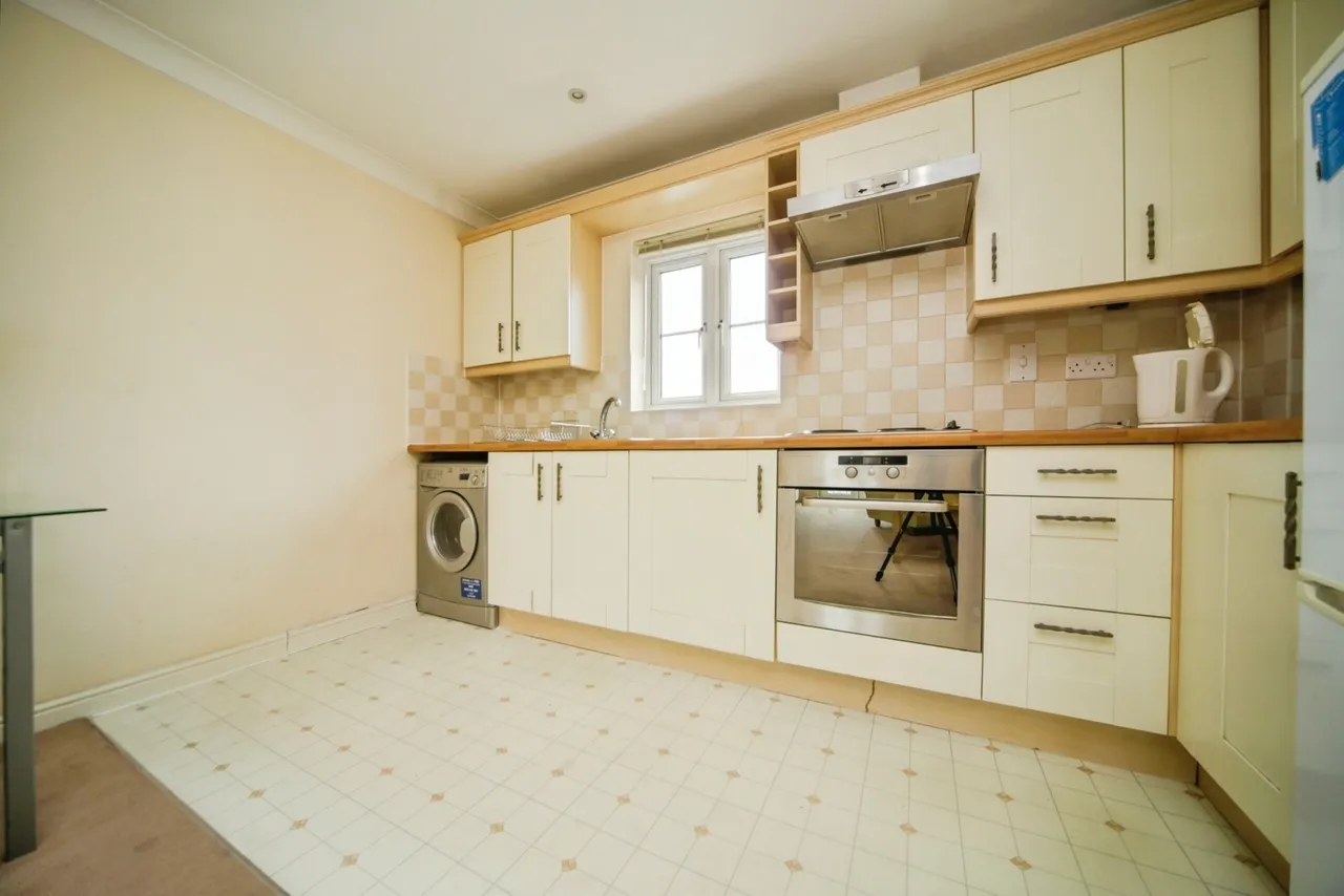 2 bed flat for sale — Prentice Way, Ipswich, Suffolk, IP3