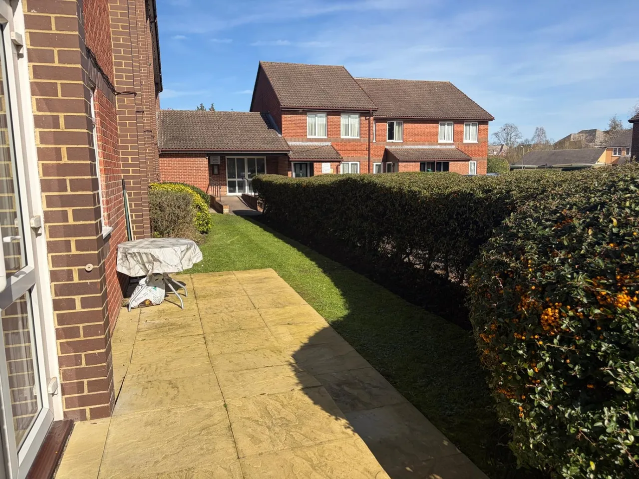 Manor Farm Court Surrey Egham, TW20, photo 6