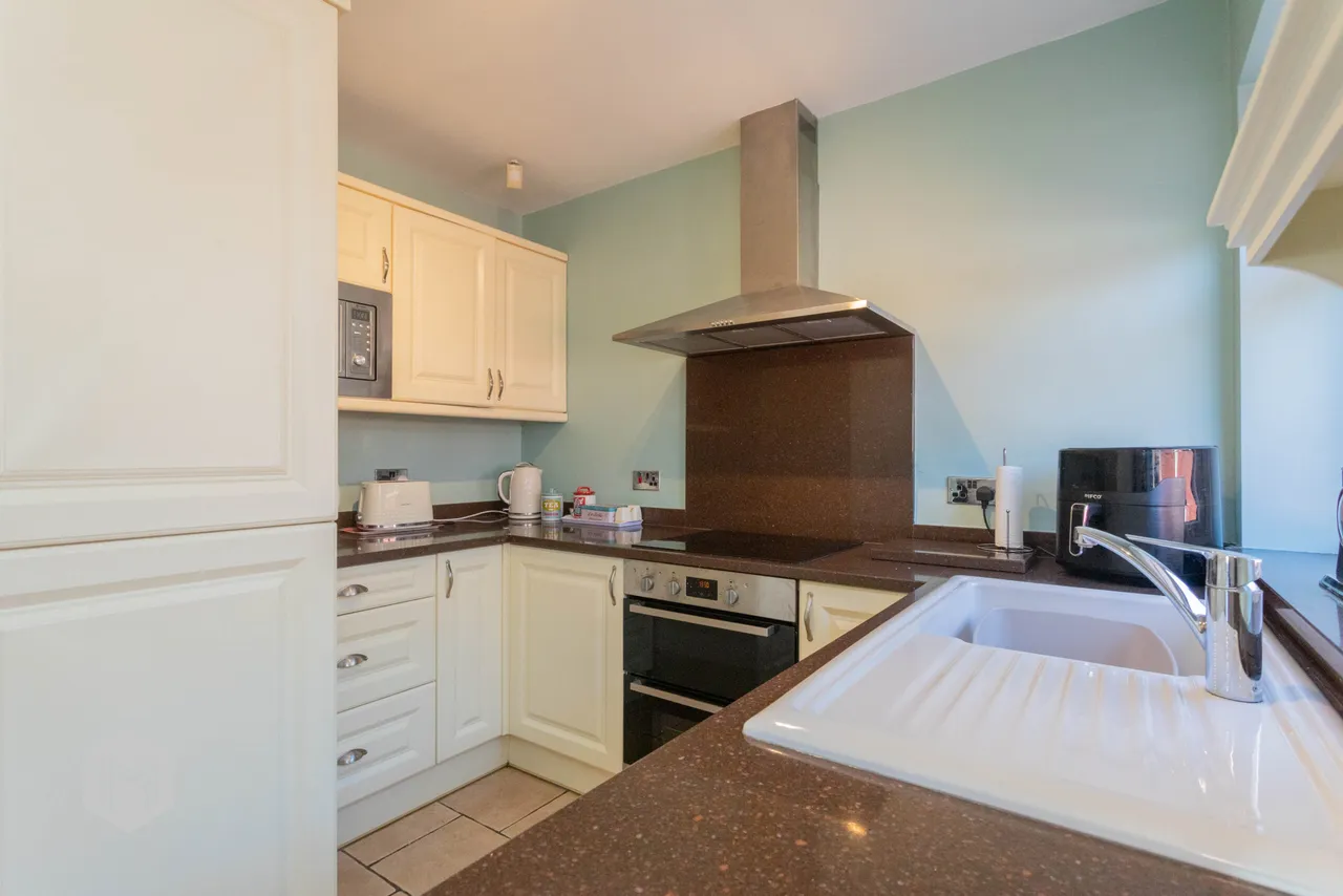 Falcondale Road, Winwick, Warrington, WA2 8NB, photo 8