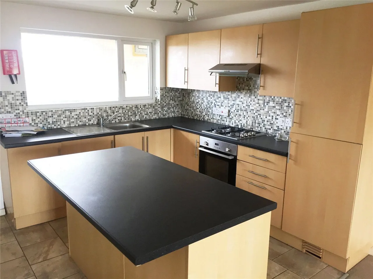 Kenn Close, Plymouth, PL5, photo 3