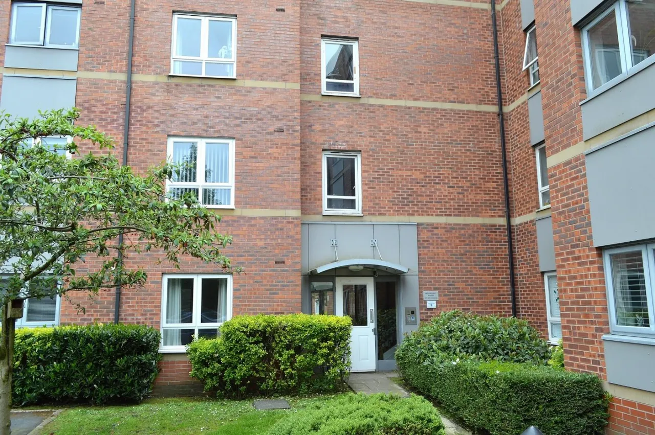 2 bed flat to rent, Ben Brierley Wharf, Failsworth, M35
