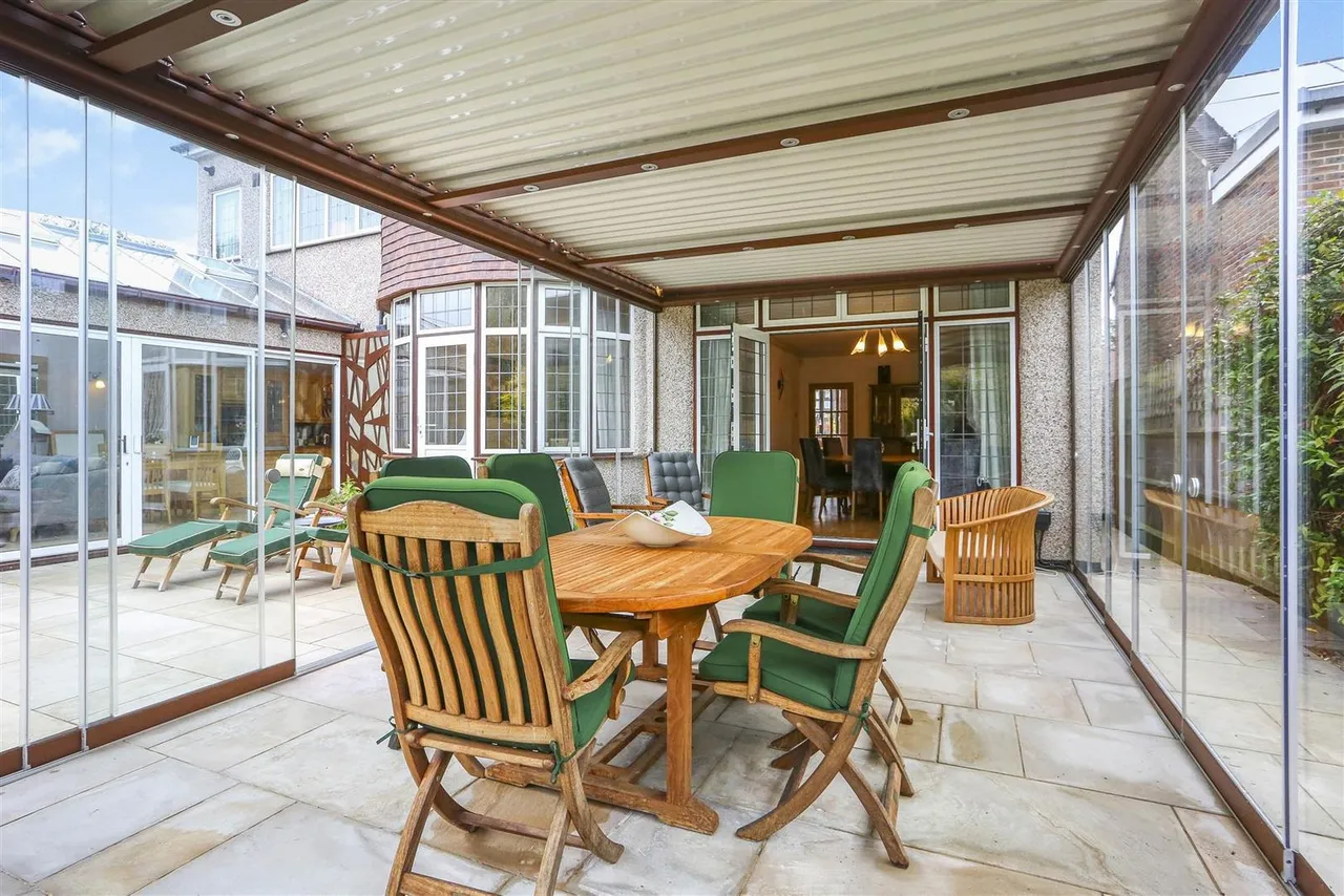 Westcott Way, Cheam, SM2 7JY, photo 10