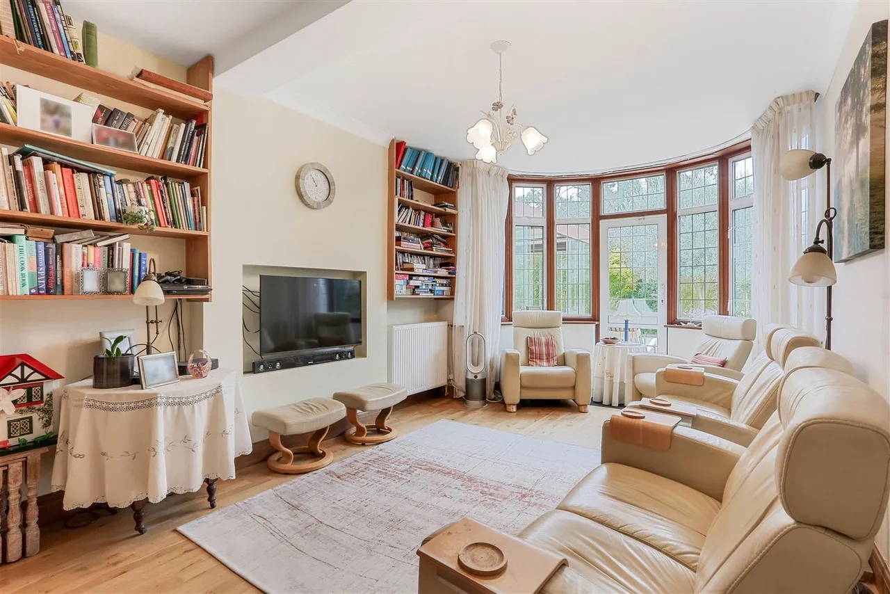Westcott Way, Cheam, SM2 7JY, photo 7
