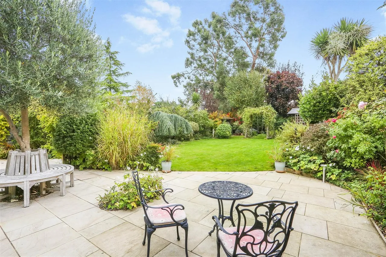 Westcott Way, Cheam, SM2 7JY, photo 4