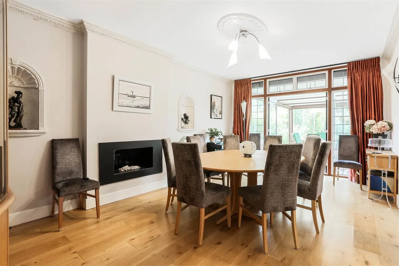 Westcott Way, Cheam, SM2 7JY, photo 9