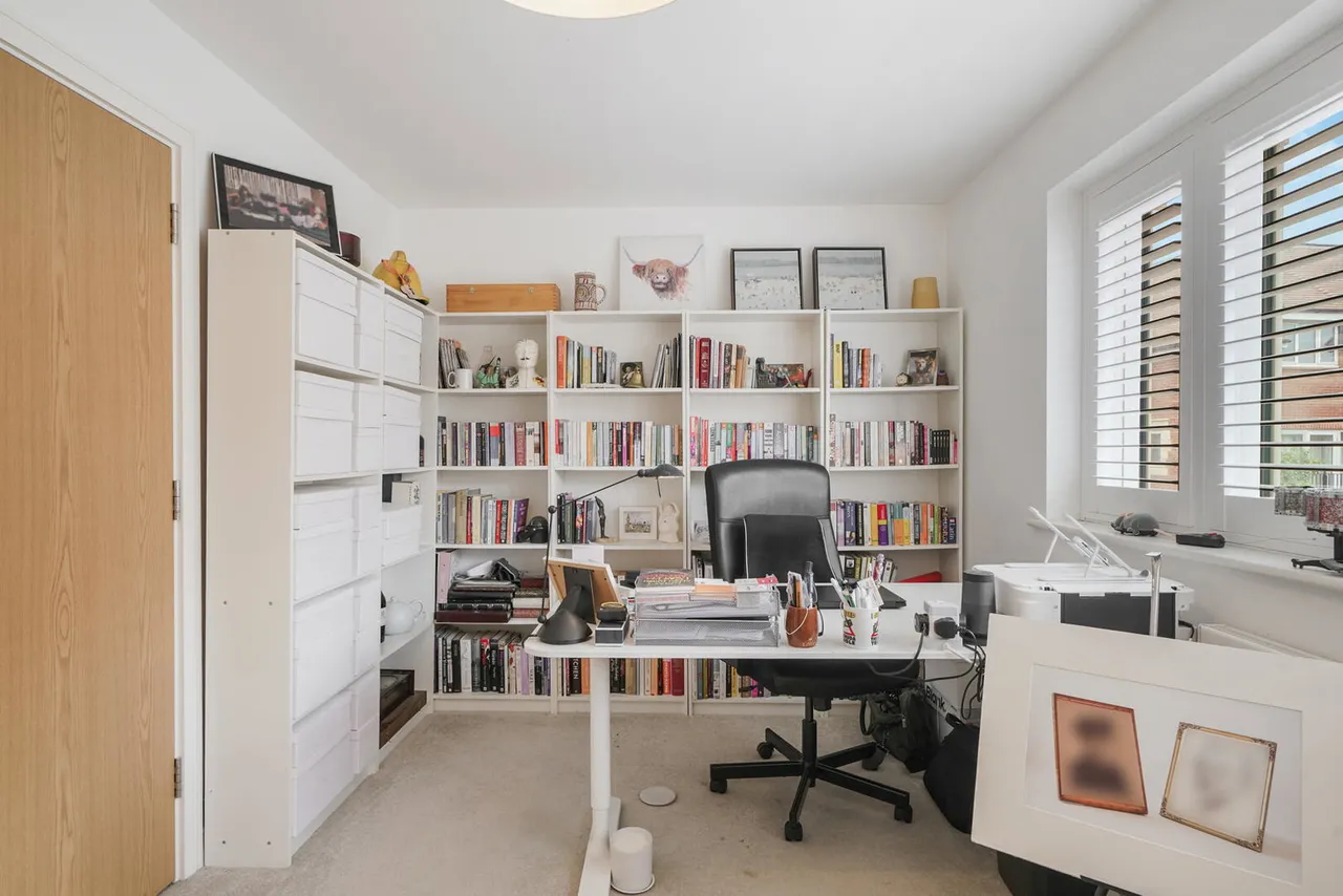 Quartermaster Lane, Millbrook Park, NW7 1JZ, photo 16