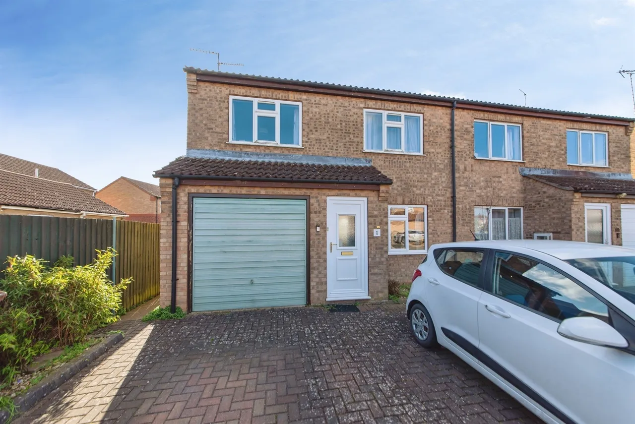 3 bed house for sale, Alder Road, Sleaford, NG34