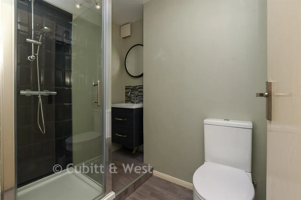 Station Road, Redhill, RH1, photo 11