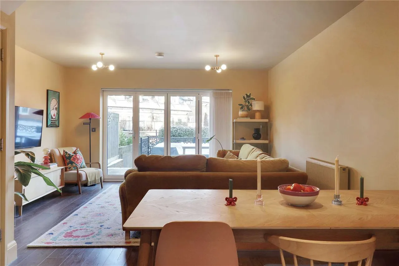 Sovereign Place, Tunbridge Wells, Kent, TN4 8FL, photo 3
