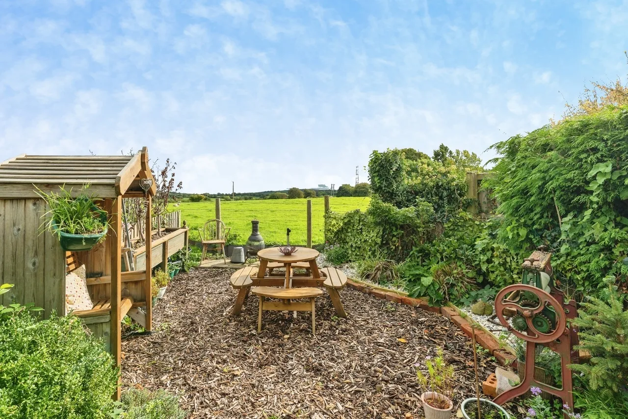 Ffordd Pen Y Bryn, Nercwys, CH7, photo 21