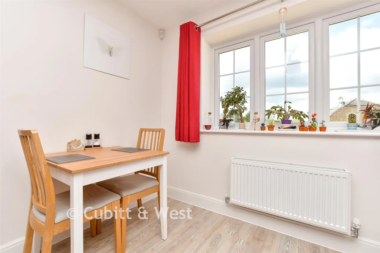 William Way, Godstone, RH9, photo 5