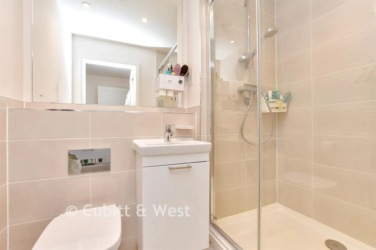 William Way, Godstone, RH9, photo 9
