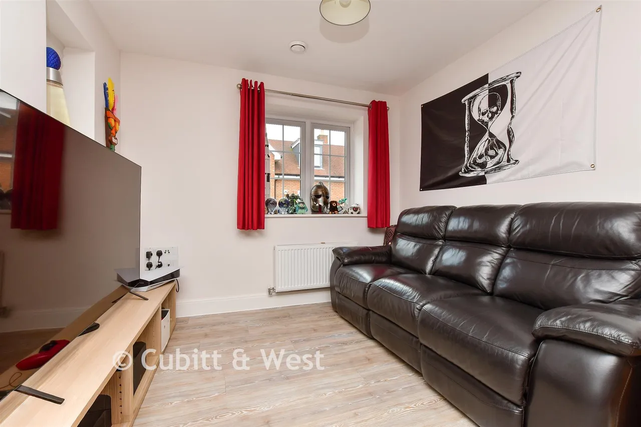 William Way, Godstone, RH9, photo 4