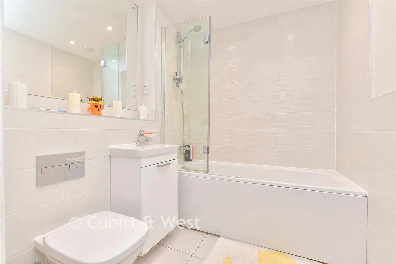 William Way, Godstone, RH9, photo 6