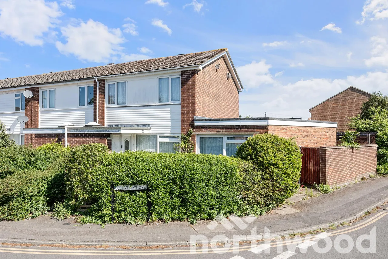 Kelvin Close, West Ewell, KT19, photo 15