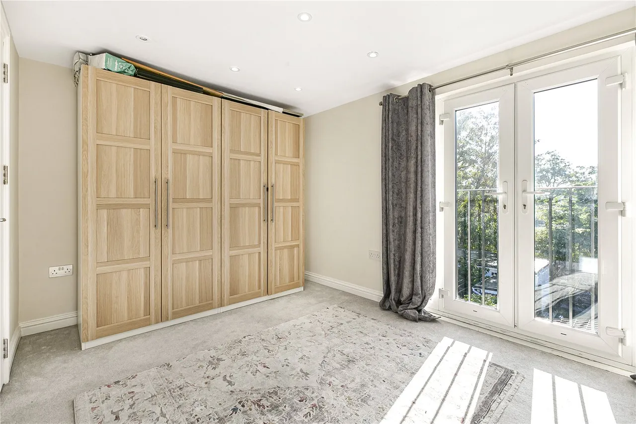 Bridge Way, Twickenham, TW2, photo 13