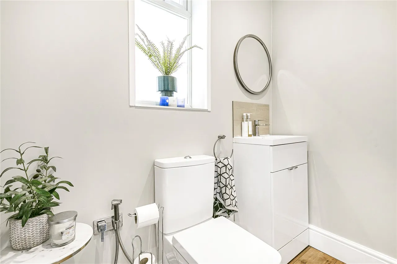 Bridge Way, Twickenham, TW2, photo 16