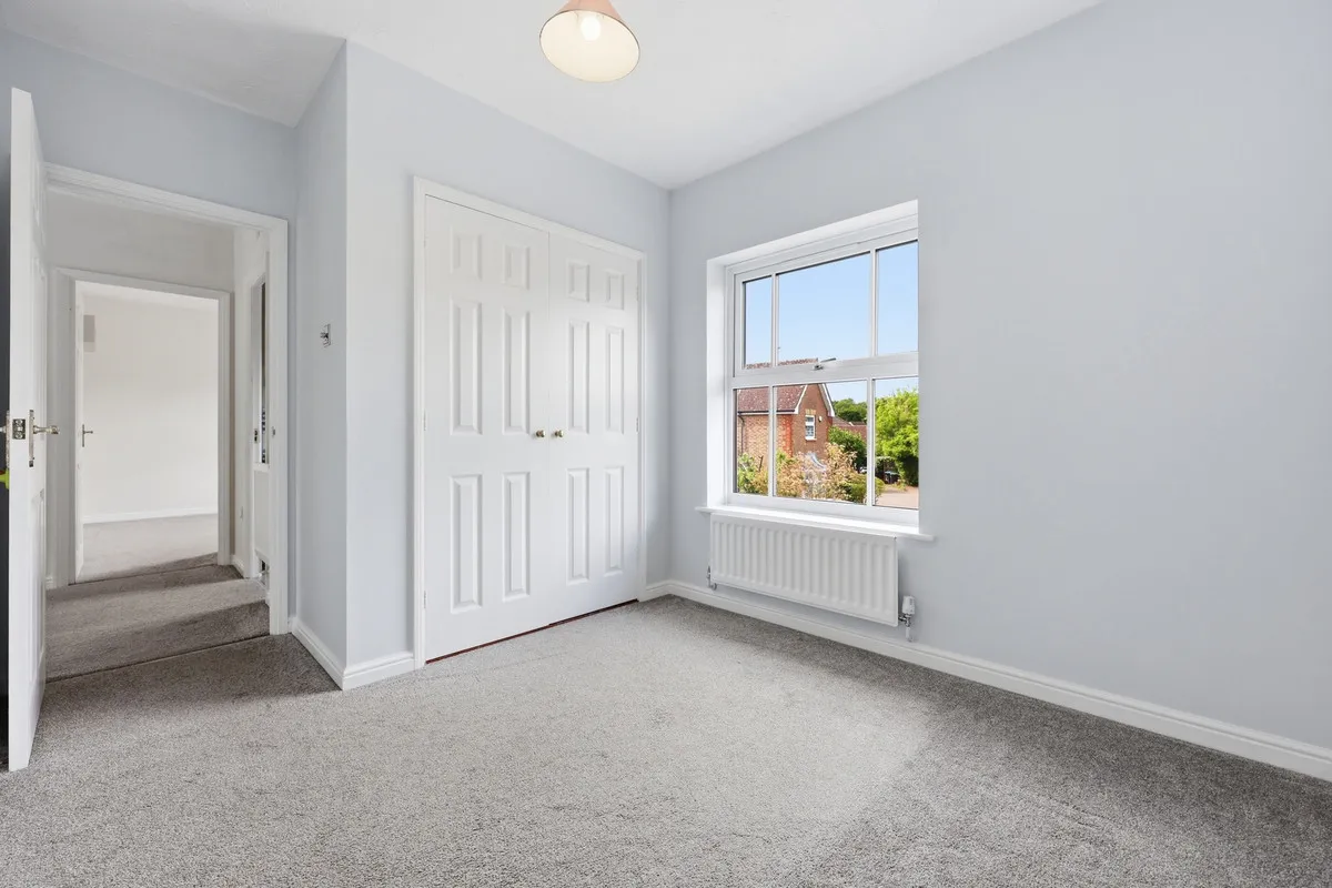 Cleves Close, Loughton, IG10, photo 22