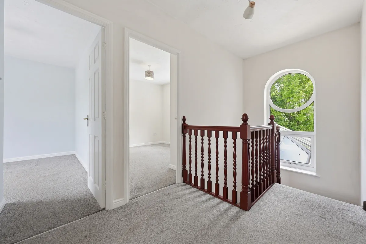 Cleves Close, Loughton, IG10, photo 15