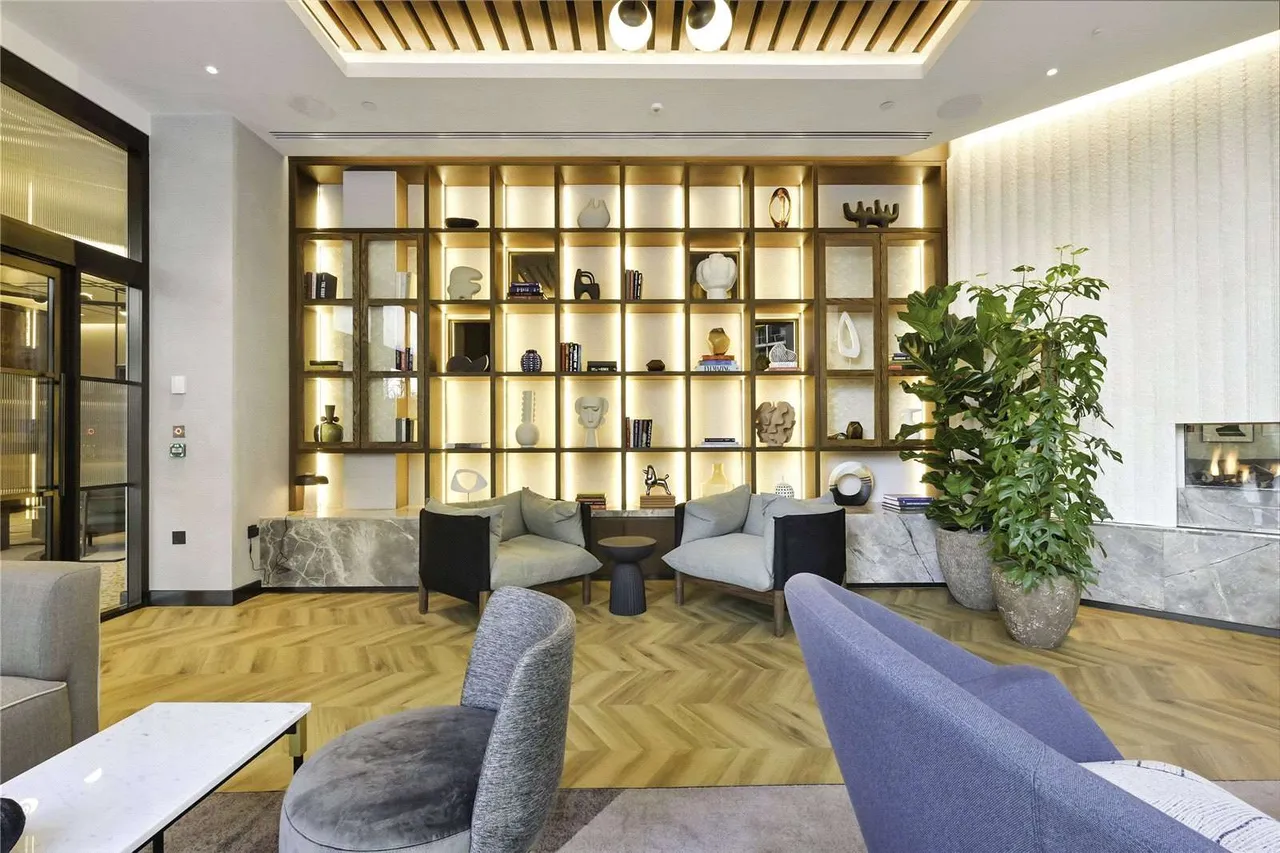 Nine Elms Lane, London, SW11 7DE, photo 11