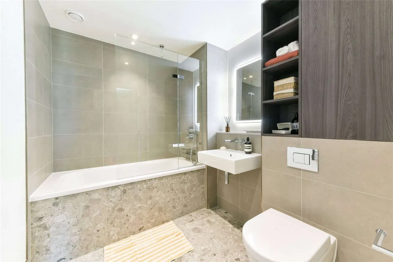 Nine Elms Lane, London, SW11 7DE, photo 7