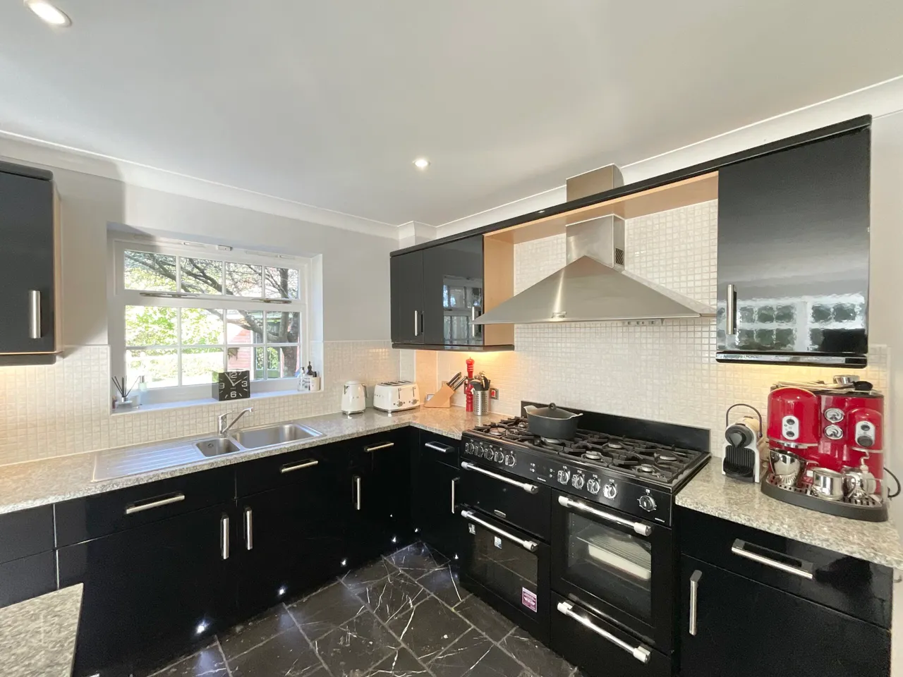 Kingswood Avenue, Weston, CW2, photo 10