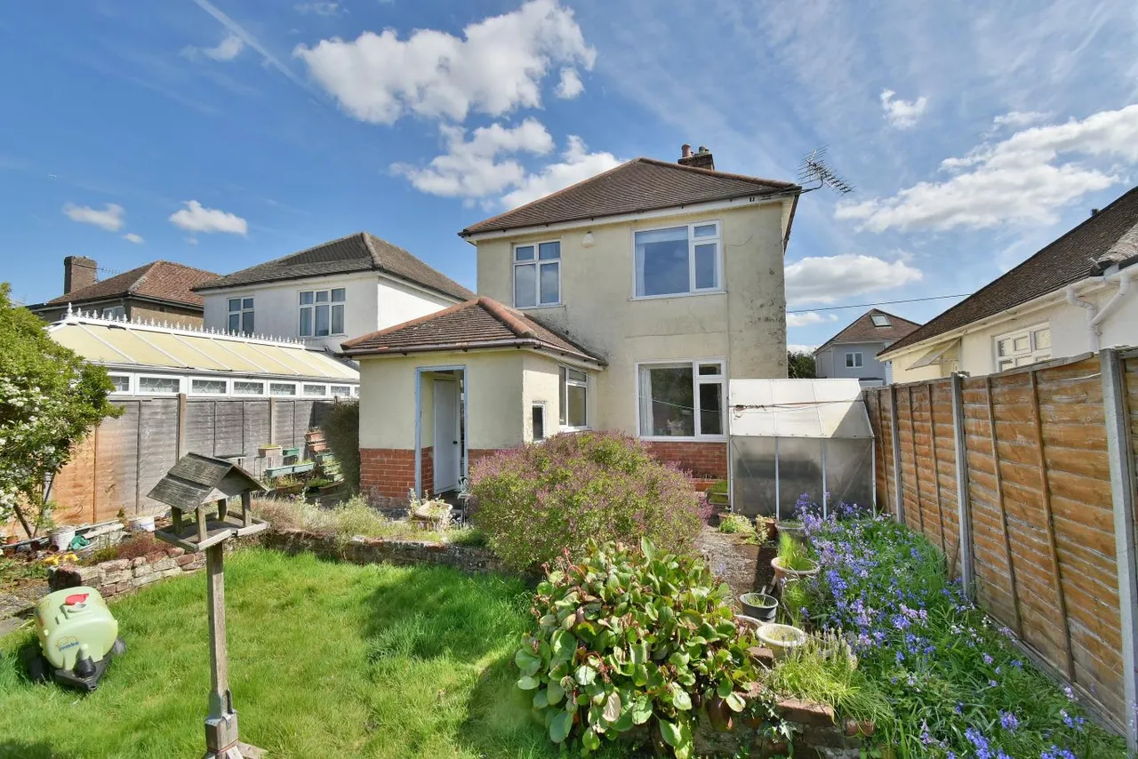 Clayford Avenue, BH22, photo 14