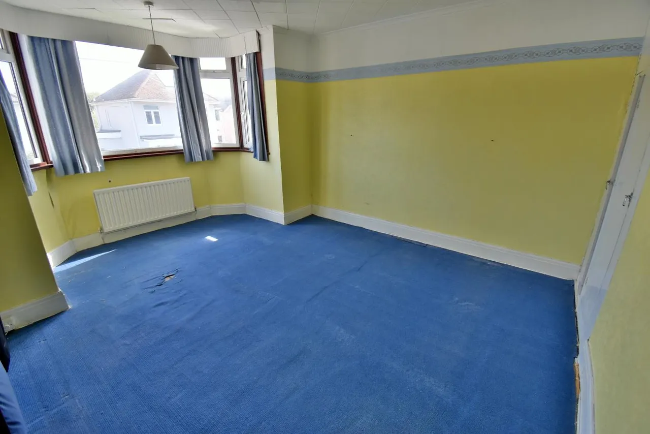 Clayford Avenue, BH22, photo 10