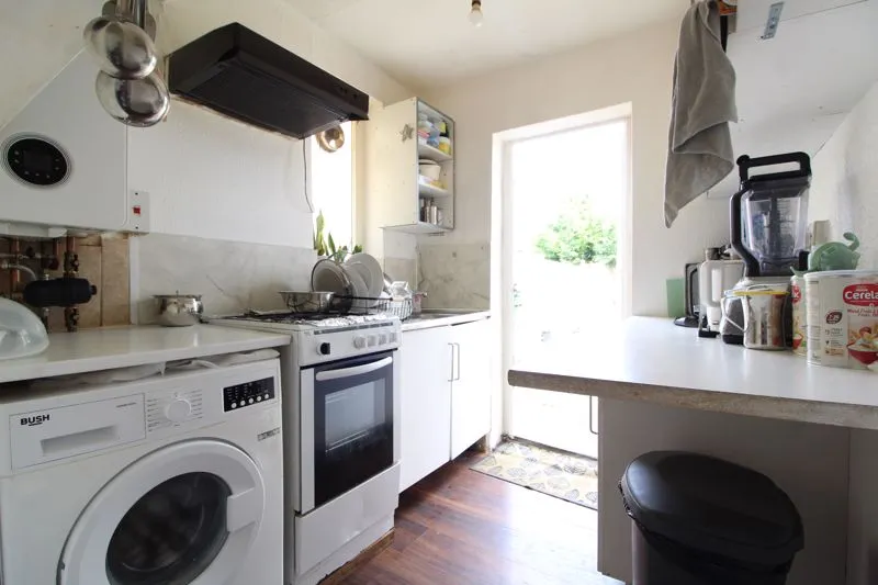 Thirlstone Road, Luton LU4 8QT, photo 5